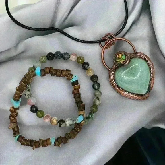 🆕️Handcrafted Aventurine Necklace & Agate Turquoise Bracelets | Boho Chic✨ - Picture 1 of 13